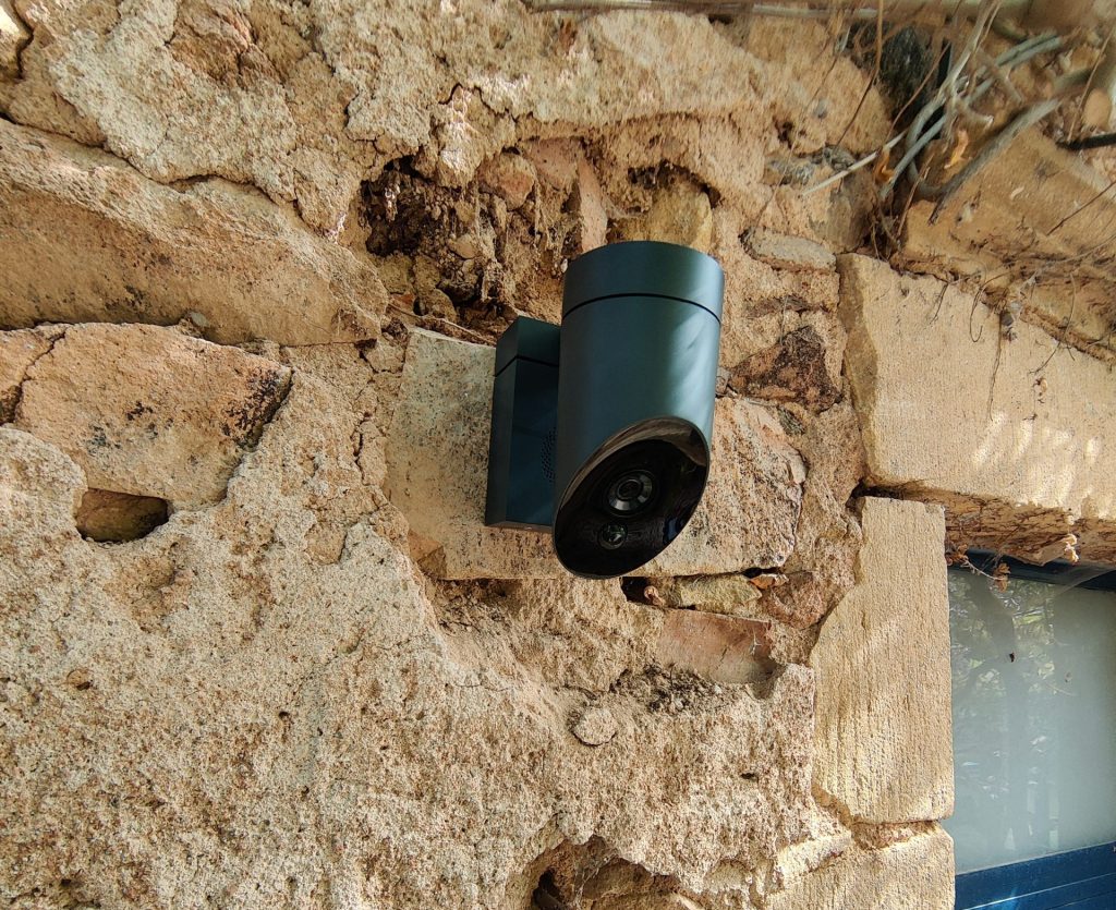 Pose de caméra de vidéo-surveillance - electricien charlieu
