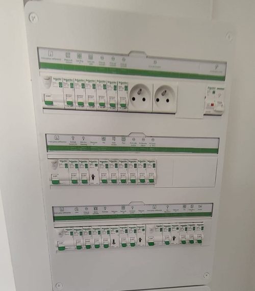 construction roanne-pose de luminaire