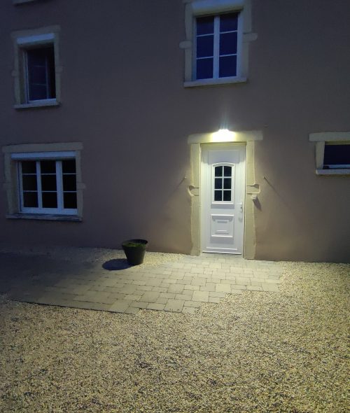 luminaire extérieur- éclairages extérieur- électricien Charlieu